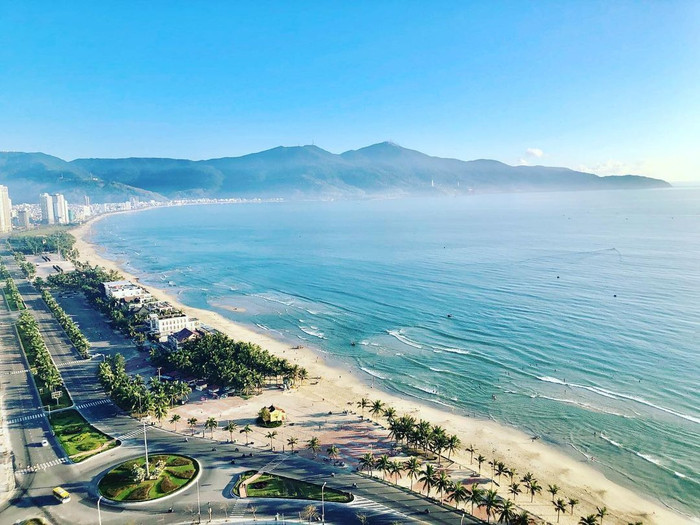 Bãi biển Mỹ Khê.