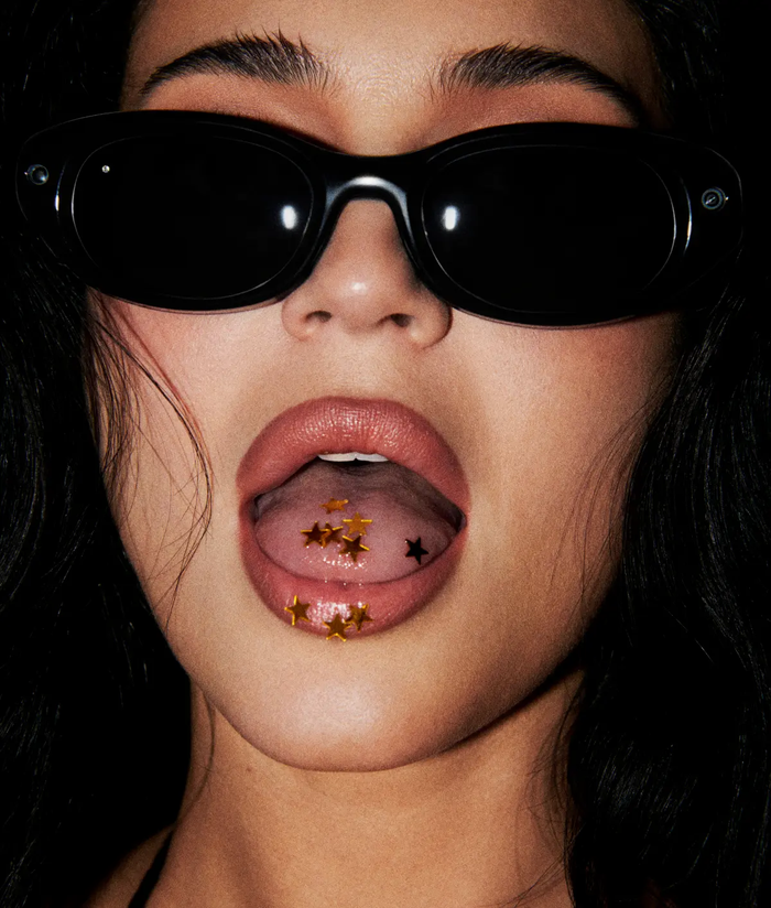 Người mẫu Kylie Jenner lấn sân công nghệ, bắt tay cùng Mark Zuckerberg Ảnh 2