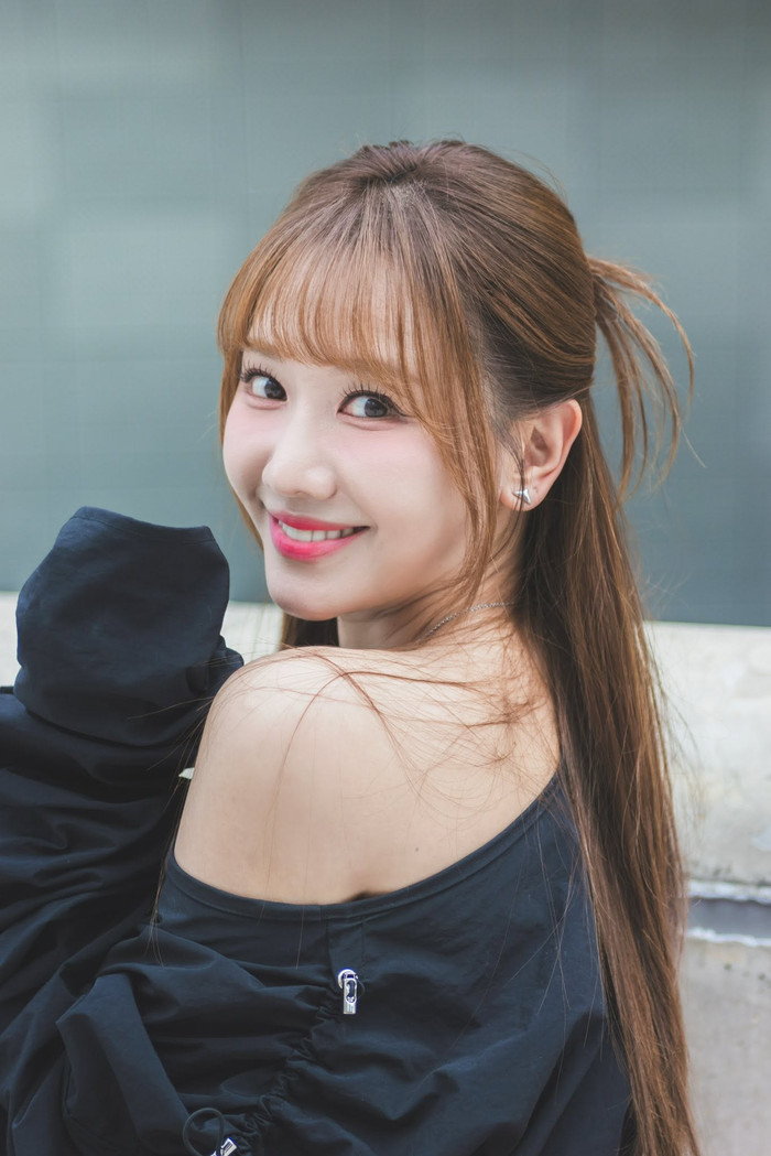 Thời gian gần đây, nhiều ca khúc cũ của Hari Won bất ngờ 'hồi sinh' khiến tên tuổi cô được khán giả nhắc đến nhiều (Ảnh: FBNV).