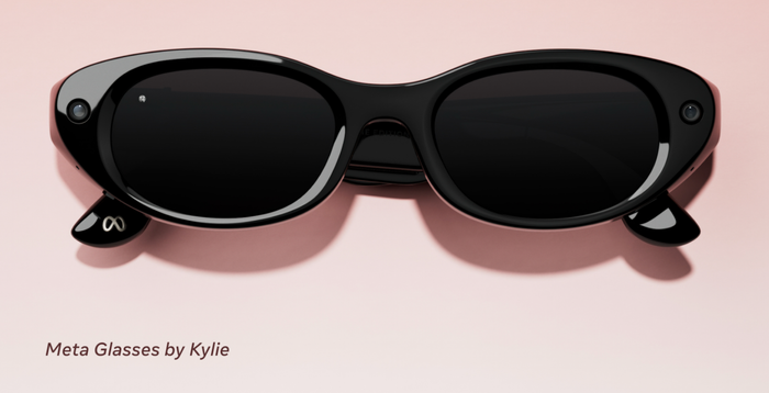 &nbsp;Meta Glasses by Kylie có gọng oval mảnh. Ảnh: Meta