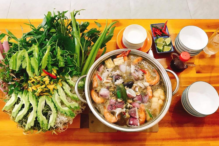 Lẩu mắm Cần Thơ.