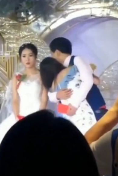 Clip: Người yêu cũ tới đám cưới hôn chú rể thắm thiết, cô dâu mặt 'biến sắc' đứng nhìn Ảnh 1