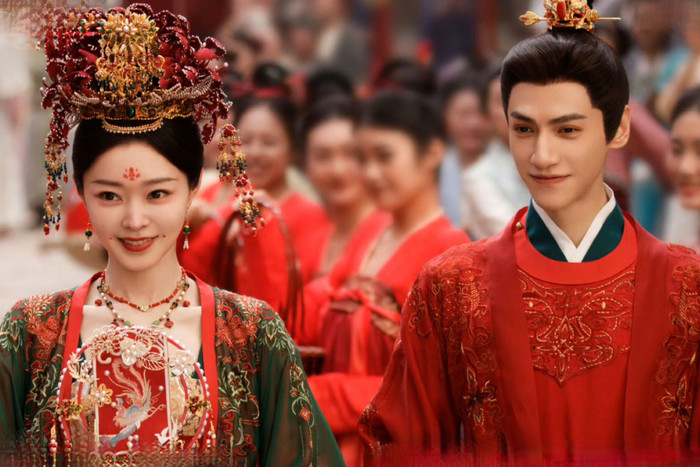 Giang Tâm Bạch là một bổ đầu tài giỏi nhưng mắc chứng không thể nhận diện khuôn mặt người khác, còn Nhan Nam Tinh lại sở hữu cơ địa đặc biệt khiến dung mạo thay đổi theo từng chu kỳ. Hai con người với những bí mật riêng cùng hợp tác điều tra vụ án liên quan đến Ô Thảo. Xen giữa những màn phá án là nhiều tình huống hài hước và câu chuyện tình cảm nhẹ nhàng, giúp bộ phim tạo nên màu sắc khác biệt so với nhiều tác phẩm cổ trang cùng thời.