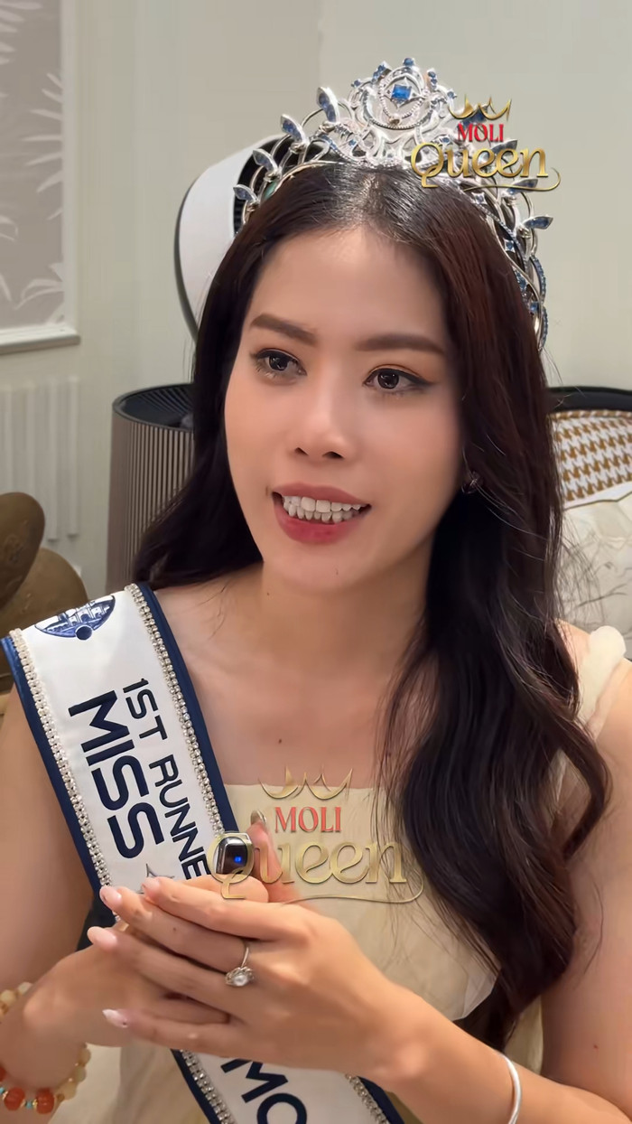 Nam Em thể hiện sự khéo léo khi trò chuyện về công việc hiện tại. Ảnh: moli.queen