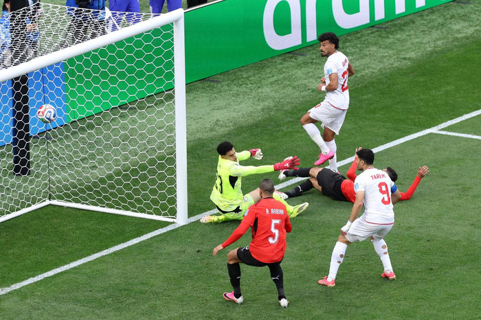 Ai Cập lần đầu tiên trong lịch sử giành quyền vào vòng đấu loại trực tiếp của World Cup sau trận hòa đầy kịch tính với Iran ở lượt trận cuối bảng G. Ảnh: FIFA