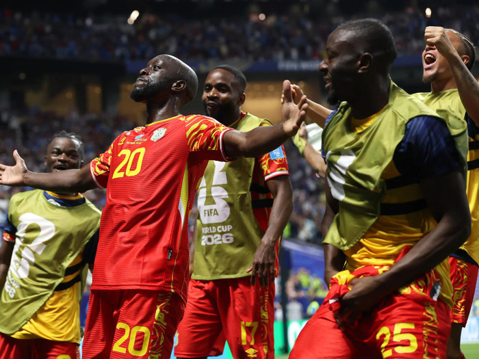 CHDC Congo đã tạo nên bất ngờ lớn tại World Cup 2026 khi ngược dòng đánh bại Uzbekistan 3-1 để lần đầu tiên trong lịch sử giành vé vào vòng 1/16. Ảnh: FIFA