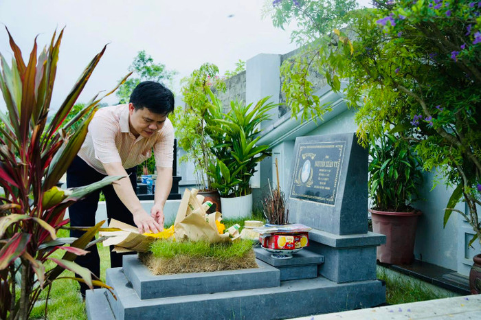 Ngày Gia đình Việt Nam (28/6): Nhiều gia đình dành thời gian trở về cội nguồn, vun đắp đạo hiếu Ảnh 4
