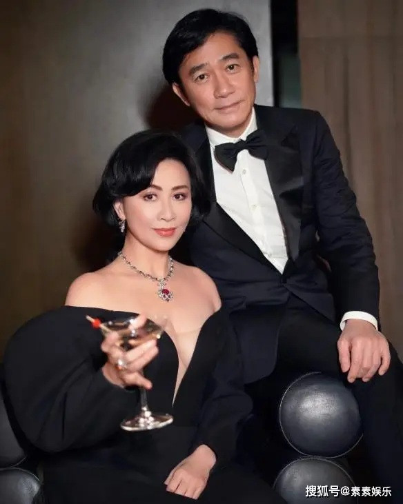 Cặp đôi có hôn nhân bền chặt, khiến nhiều khán giả yêu thích và ngưỡng mộ. (Ảnh từ Sohu)