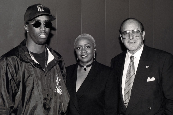 Sean 'Diddy' Combs không được dự tang lễ của huyền thoại âm nhạc Clive Davis Ảnh 3