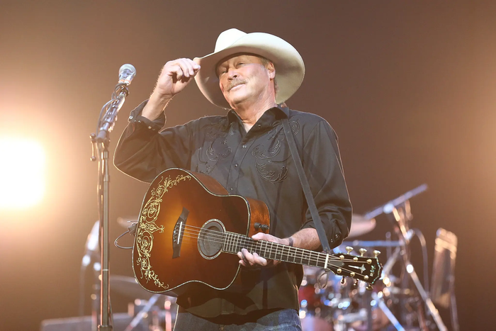 Alan Jackson được xem là một trong những biểu tượng lớn nhất của nhạc đồng quê Mỹ.&nbsp;