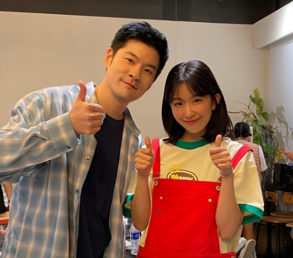Jang Ki Ha và Yoon Ga Yi xác nhận đã hẹn hò được 3 năm.