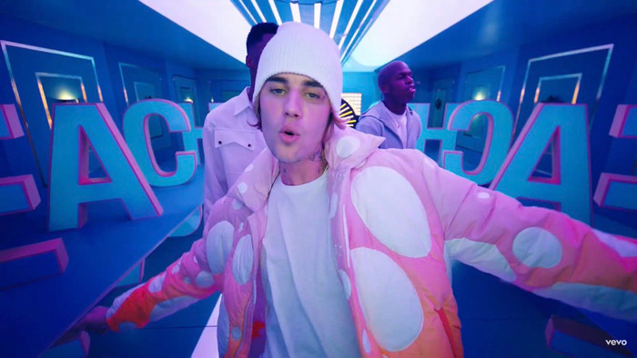 Chiếc Cadillac trong MV tỷ view của Justin Bieber được đấu giá vì mục đích đặc biệt Ảnh 1