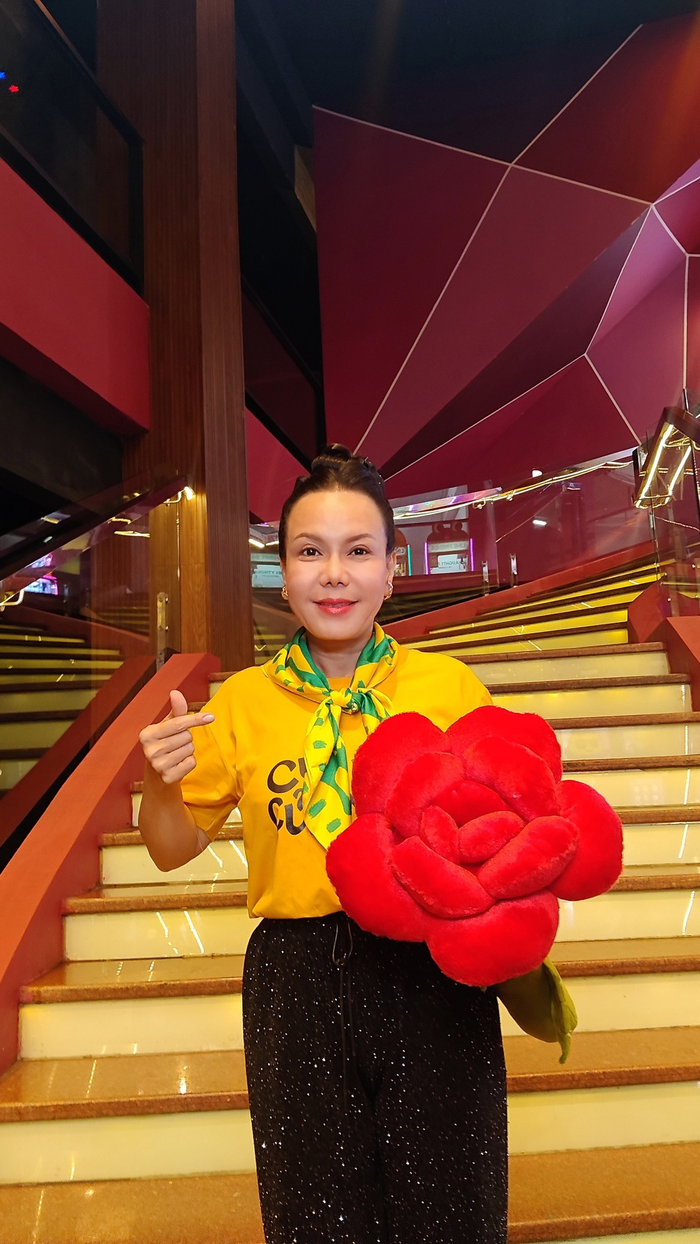 Nghệ sĩ Việt Hương là một trong những cái tên nổi bật của màn ảnh Việt thời gian qua.
