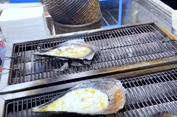 Món ăn từng khiến Trấn Thành mê mẩn khi đến Hàn Quốc, còn xếp Hari Won đứng sau món này Ảnh 2