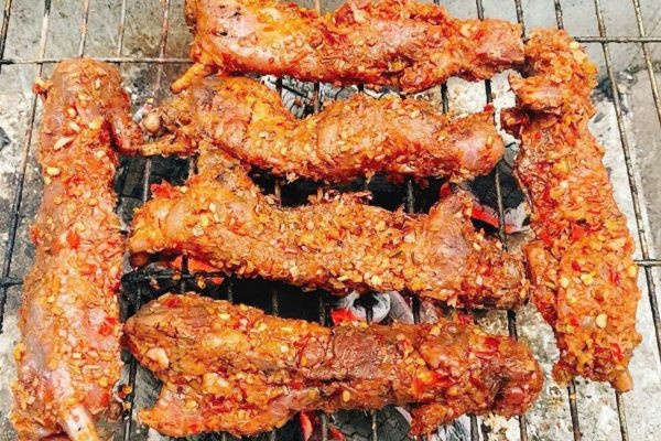 5 món đặc sản độc lạ ở quê Quốc Trường liệu có làm khó Tiểu Vy? Ảnh 3