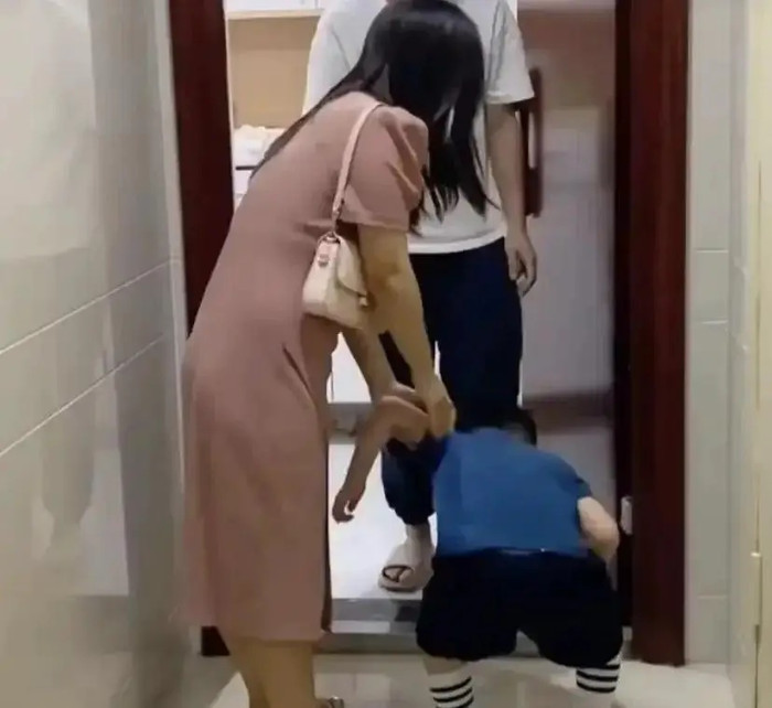 Cứu bé trai đuối nước, người đàn ông nhận 38 triệu rồi làm một việc khiến ai cũng rơi nước mắt Ảnh 2