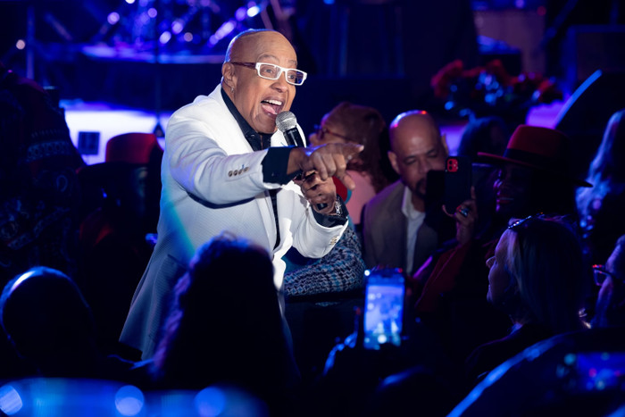 Celine Dion đau buồn trước sự ra đi của danh ca Peabo Bryson Ảnh 1