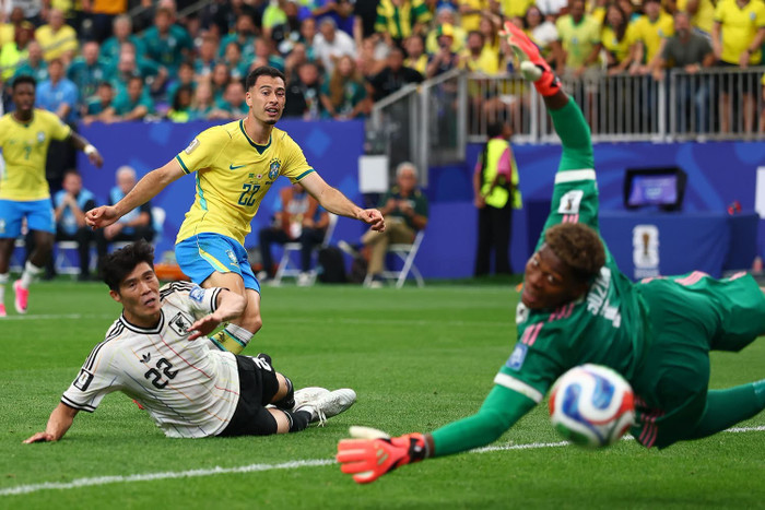Brazil loại Nhật Bản với tỷ số 2-1. Ảnh: FIFA