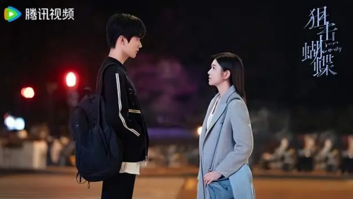 Truy Kích Hồ Điệp gây ấn tượng với chuyện tình chị em lãng mạn giữa Trần Nghiên Hy và Châu Kha Vũ. Ảnh: Sohu