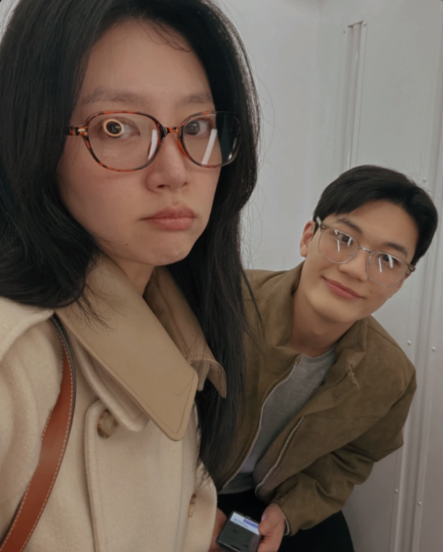 Cặp đôi thực tập sinh ngày ấy nay đã là ông bố, bà mẹ hai con. (Nguồn: Instagram nhân vật)