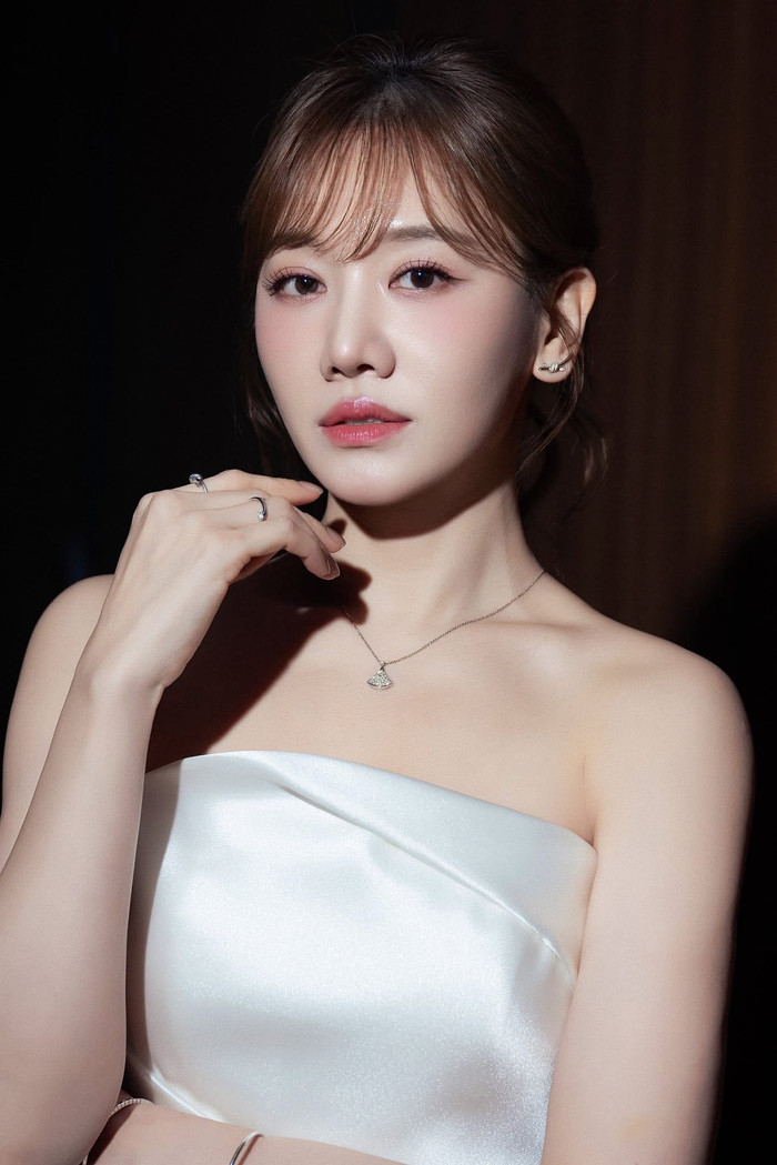 Hari Won là cái tên hiếm hoi của làng giải trí Việt có thể ghi dấu ấn ở nhiều lĩnh vực. Ảnh: FBNV
