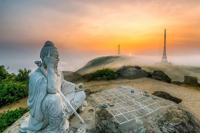 Nếu Tiểu Vy làm hướng dẫn viên du lịch, cô sẽ đưa Quốc Trường khám phá gì ở Đà Nẵng? Ảnh 5