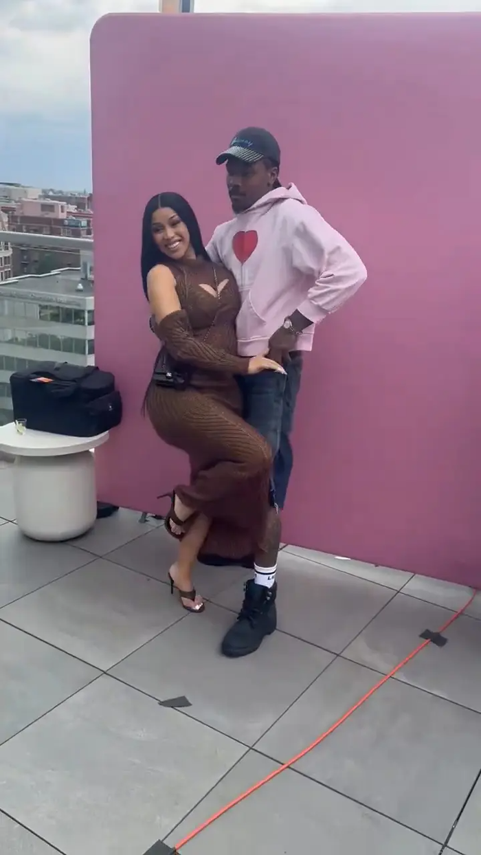 Stefon Diggs nhấn mạnh rằng mối quan hệ giữa anh và Cardi B hiện tại đang ở trạng thái 'rất ổn'.