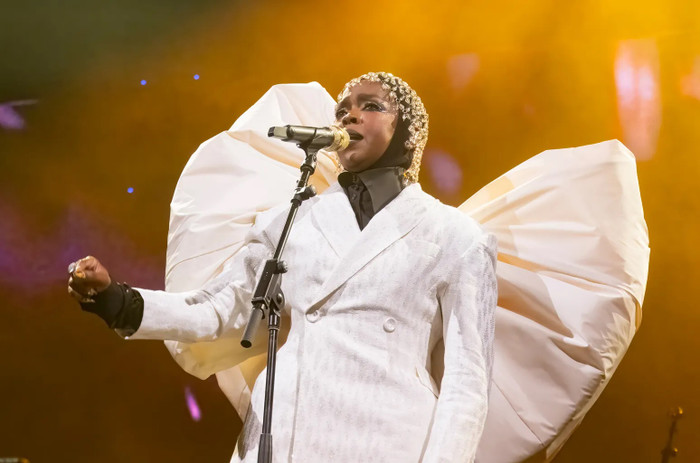 Lauryn Hill trở thành nghệ sĩ đầu tiên nhận giải Biểu tượng Huyền thoại Sống tại BET Awards 2026 Ảnh 6