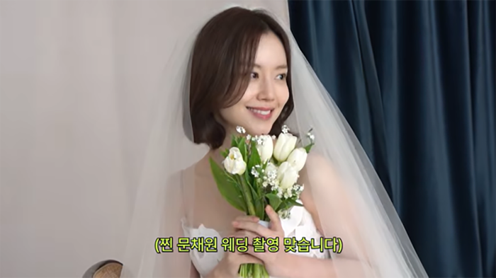Moon Chae Won chia sẻ hậu trường buổi chụp ảnh cưới trên kênh YouTube cá nhân.