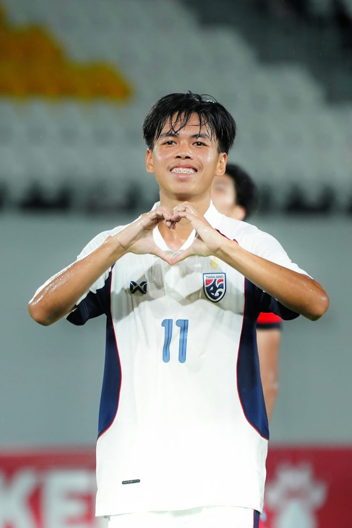 U19 Thái Lan tiếp tục cho thấy sức mạnh vượt trội tại Giải vô địch U19 Đông Nam Á 2026 khi dễ dàng đánh bại Singapore với tỷ số 4-0 ở lượt trận thứ hai bảng B. Ảnh: FAT