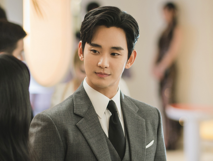 Công ty quản lý Gold Medalist của nam diễn viên Kim Soo Hyun tiếp tục lên tiếng sau khi Kim Se Ui bị tạm giam.