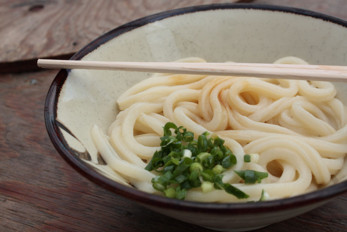 Khủng hoảng Trung Đông đe dọa nguồn cung mì udon và chuối tại Nhật Bản Ảnh 3