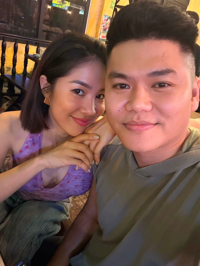 Khoảnh khắc tươi tắn bên chồng của Lê Phương nhanh chóng thu hút sự chú ý từ công chúng (Ảnh: FBNV).