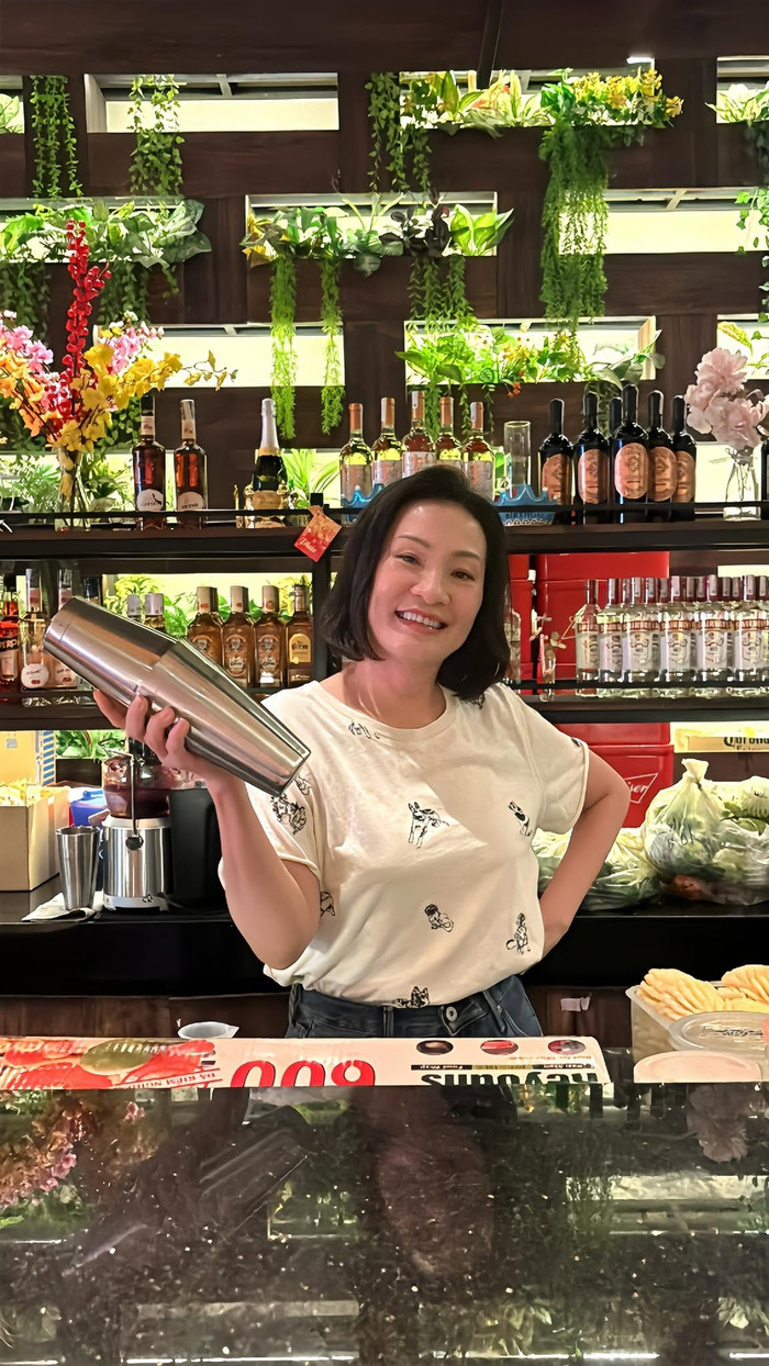 Trước đó, Hồng Đào vừa hoàn thành quá trình quay phim Ngày Con Còn Mẹ.