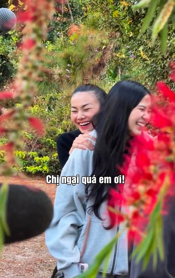Thanh Hằng ngượng ngùng sau khi hoàn thành cảnh hôn Lương Thế Thành.