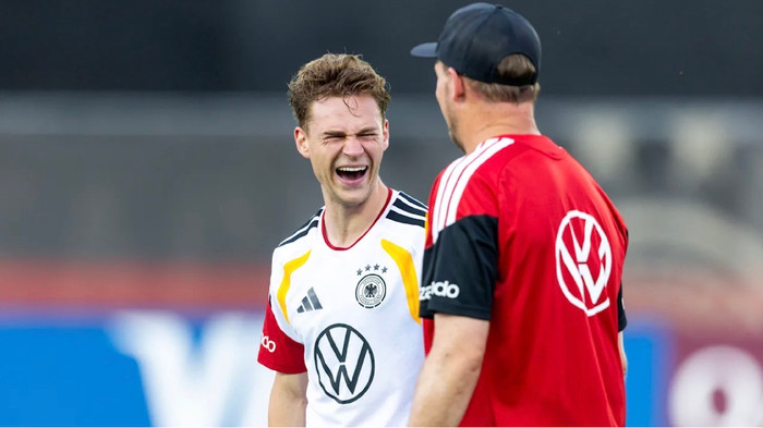 Kimmich và Nagelsmann có cuộc trao đổi kéo dài 18 phút, tuyển Đức sẵn sàng cho World Cup 2026. Ảnh: BILD