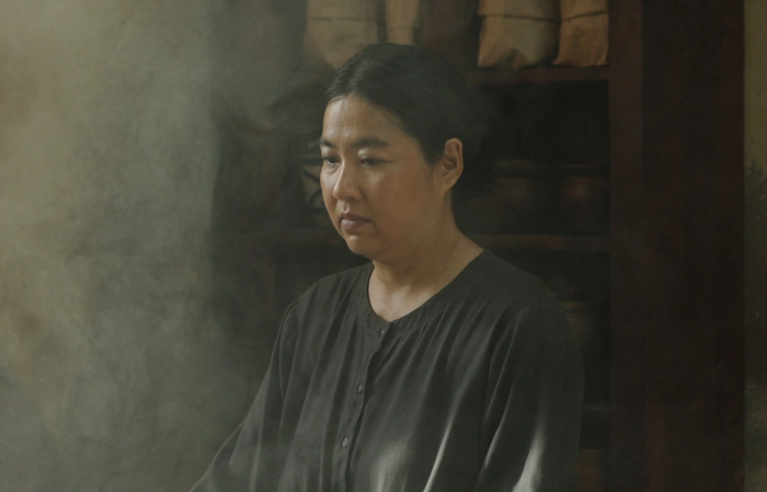 Trong phim, Lê Khánh đảm nhận vai bà Tánh.&nbsp;