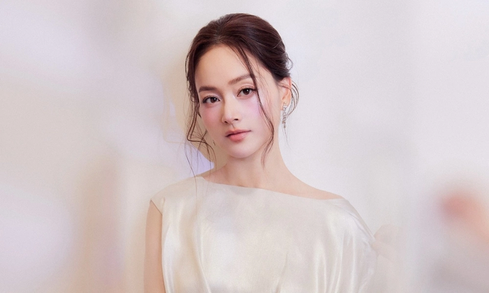 Lan Phương cũng có hành trình làm nghề bền bỉ.