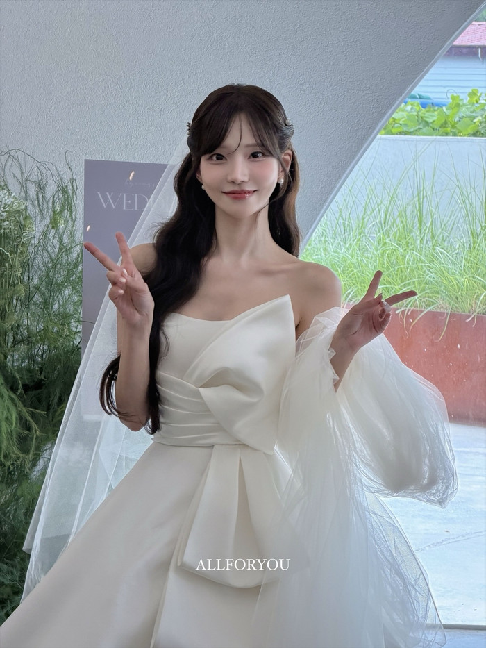 Park Min Jung khoe ảnh cưới với nhan sắc cực đỉnh sau ồn ào tin đồn. (Nguồn: Instagram nhân vật)
