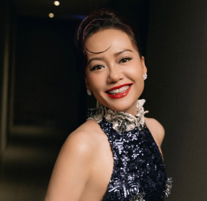Hồng Ánh có năm 2026 sôi động với 7 dự án điện ảnh, nhưng Mesdames Thanh Sắc vẫn để lại nhiều tiếc nuối cho khán giả yêu mến cô. Ảnh: FBNV