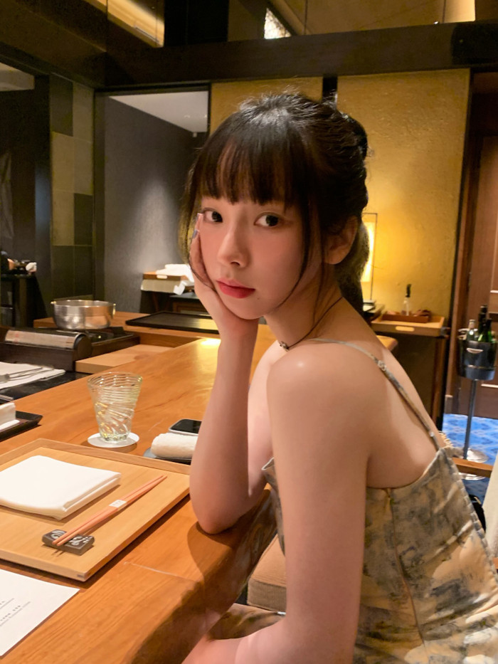 Nhan sắc đời thường của Karina gây ấn tượng. (Nguồn: Instagram nhân vật)