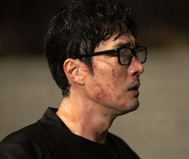 So Ji Sub đối mặt khoảnh khắc tuyệt vọng nhất kể từ đầu phim.