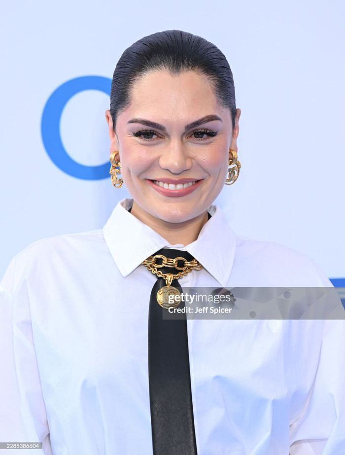 Jessie J xúc động khi chiến thắng ung thư: 'Hãy trân trọng cơ thể mình khi còn có thể' Ảnh 3