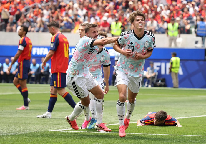 Bỉ chơi tốt trước khi thủ môn Courtois bị chấn thương. Ảnh: FIFA