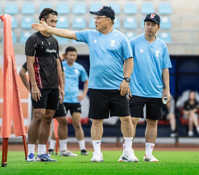 Sau World Cup 2026, HLV Park Hang Seo bắt đầu chương mới cùng Kanchanaburi Power FC. Ảnh: Kanchanaburi Power FC