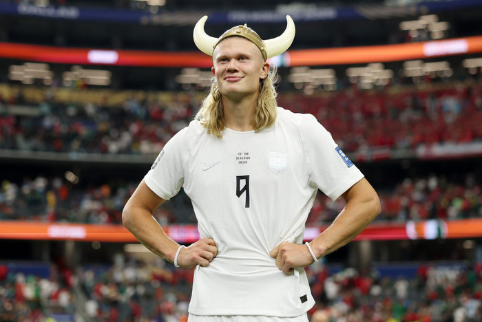 Trước trận tứ kết World Cup 2026, báo Anh cho rằng Erling Haaland không phải vấn đề duy nhất của Na Uy. Ảnh: FIFA