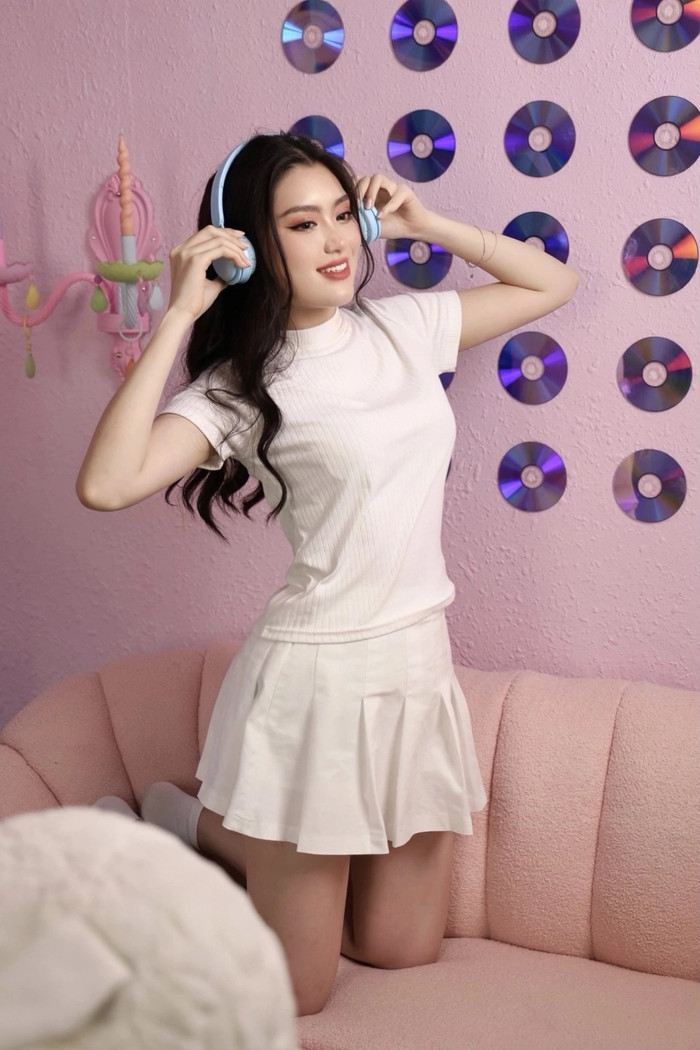 Hoa hậu Phương Oanh.