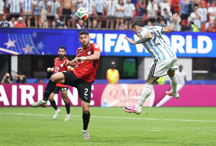 Dù Thụy Sĩ gây ấn tượng bằng lối chơi kỷ luật, siêu máy tính Opta vẫn đánh giá Argentina là ứng viên sáng giá hơn để giành vé vào bán kết World Cup 2026. Ảnh: FIFA