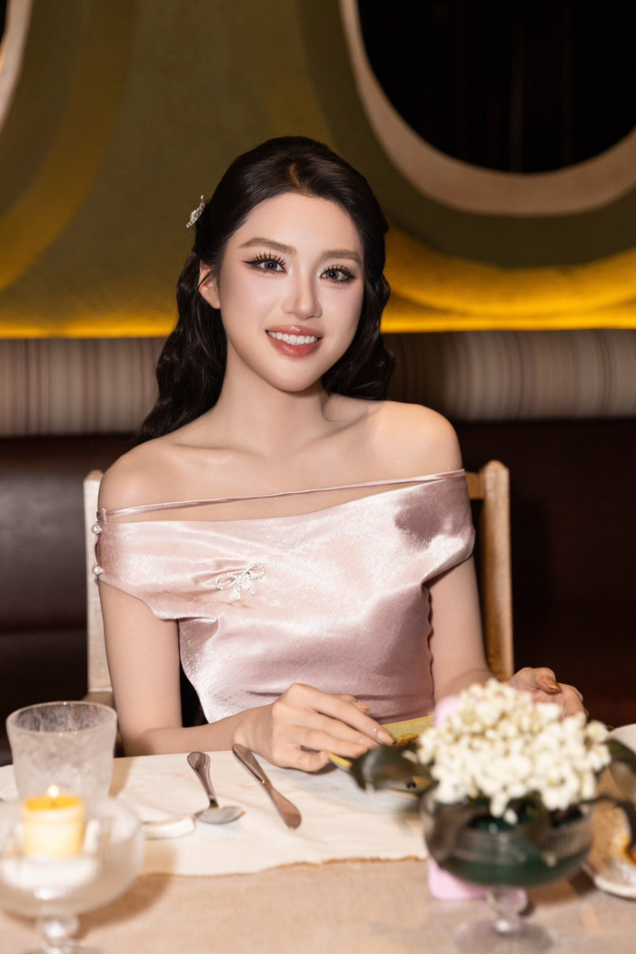 Hoa hậu Phan Phương Oanh quê ở Hà Nội