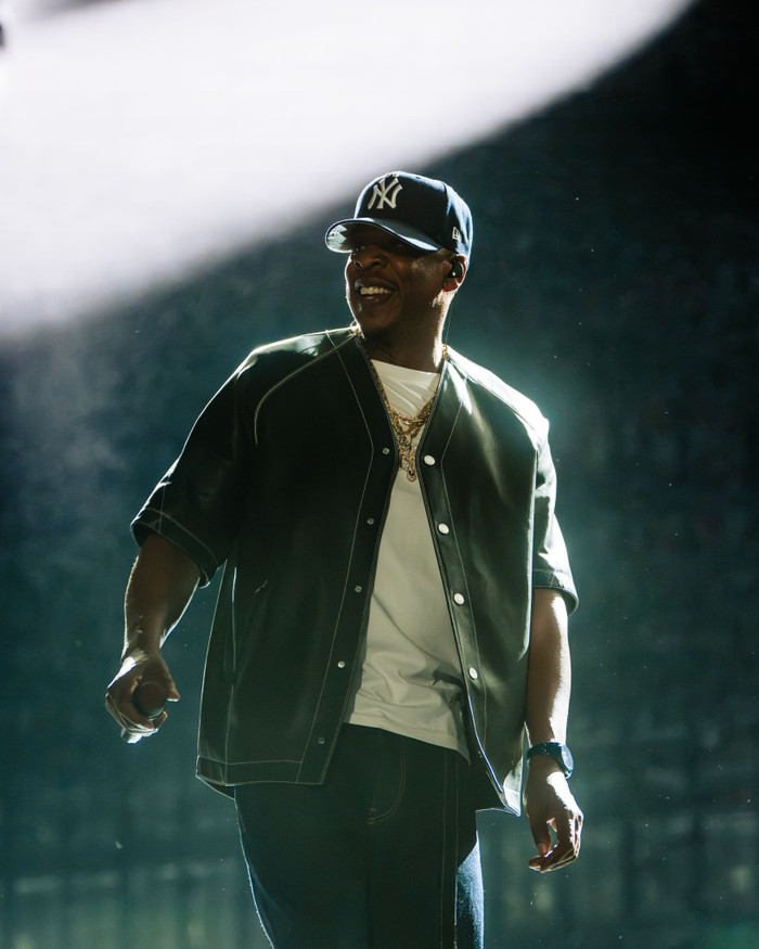Jay-Z lập kỷ lục chưa từng có tại sân vận động Yankee, hơn 45.800 khán giả dự đêm diễn Ảnh 1